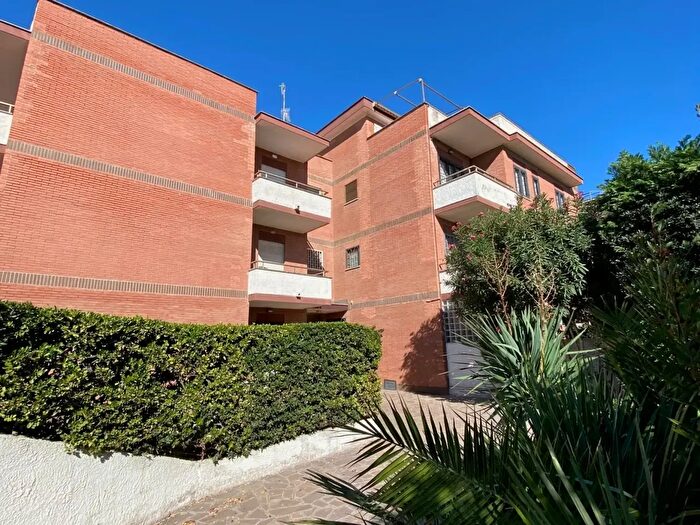 Appartamento trilocale in affitto in Via Lombardia, Anzio