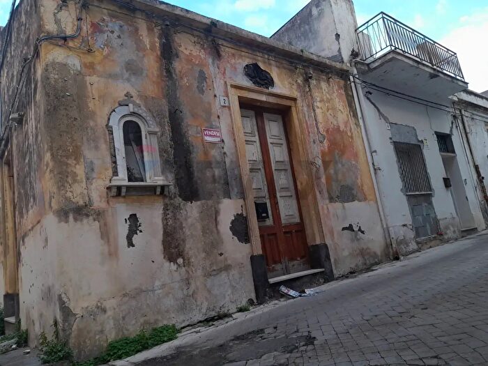 Casa quadrilocale in vendita in Via San Sebastiano, Riposto