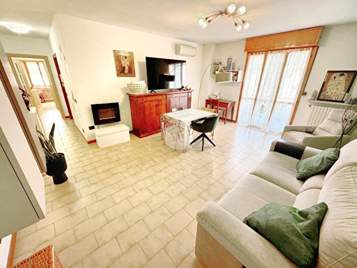 Appartamento trilocale in vendita in Via Torino, Colorno