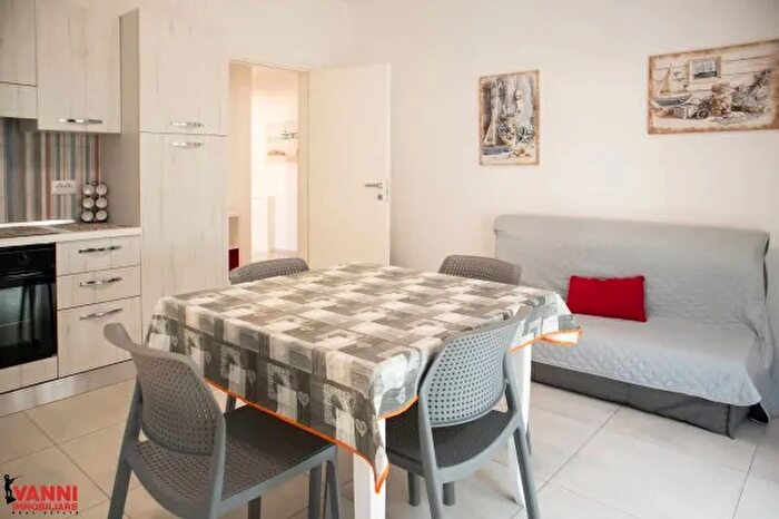 Appartamento trilocale in vendita in Via Perugia, Cecina