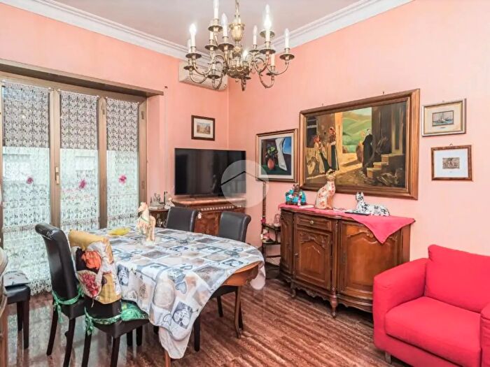 Appartamento bilocale in vendita in Via Edoardo Jenner, Roma