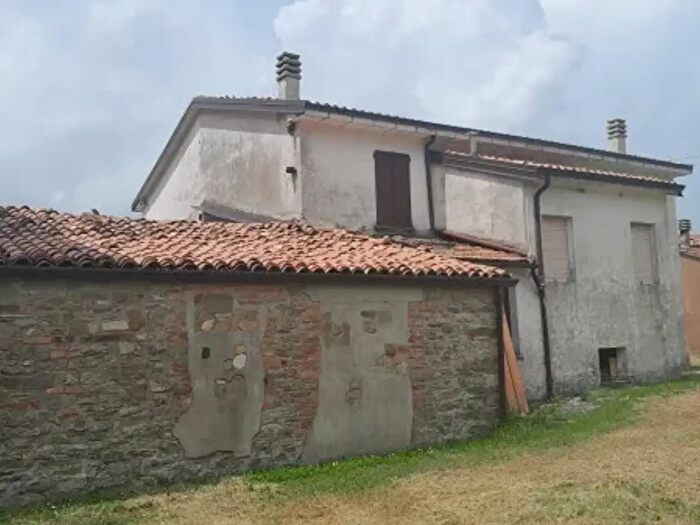 Casa con 6 locali in vendita in Località Prato Barbieri, Bettola