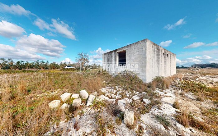Casa bilocale in vendita in Strada Comunale San Domenico, Carpignano Salentino