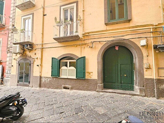 Appartamento bilocale in affitto in Via Giuseppe Ferrigni, Chiaia, Napoli