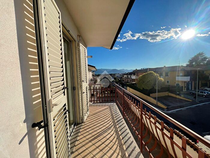 Appartamento trilocale in vendita in Via dei Mille, Piedimonte San Germano