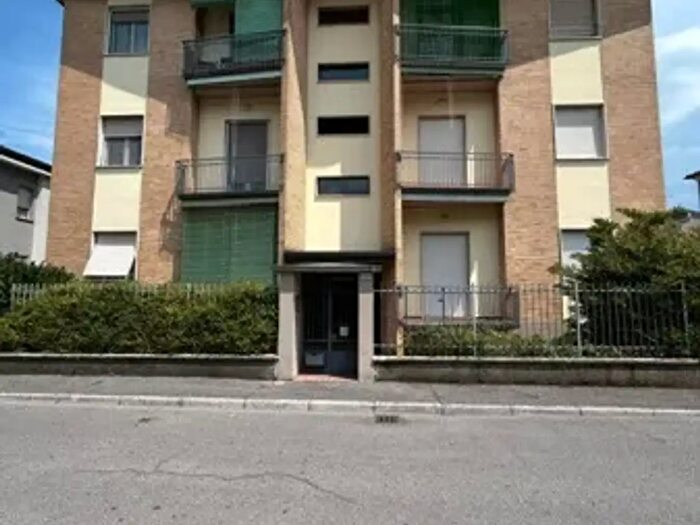 Appartamento trilocale in vendita in Via Vincenzo Guindani, Cremona