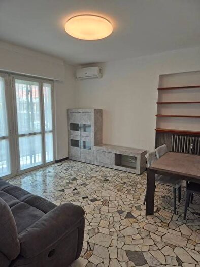 Appartamento trilocale in affitto in Via Giancarlo Sismondi, Argonne Corsica, Milano