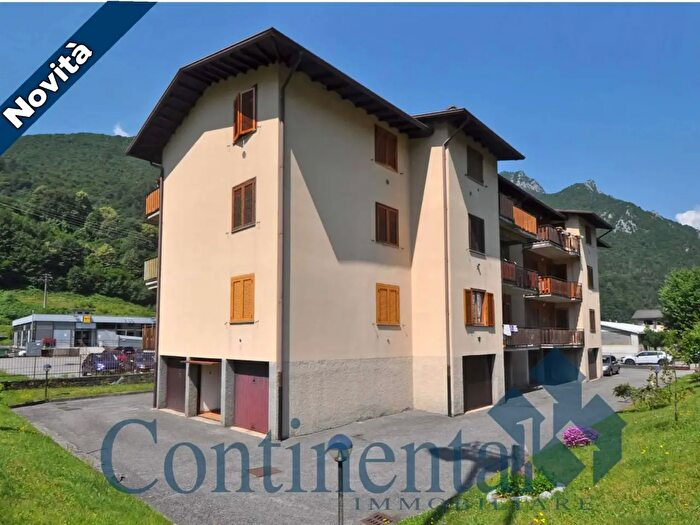 Appartamento bilocale in vendita in Via dei Gelsi, Piazza Brembana