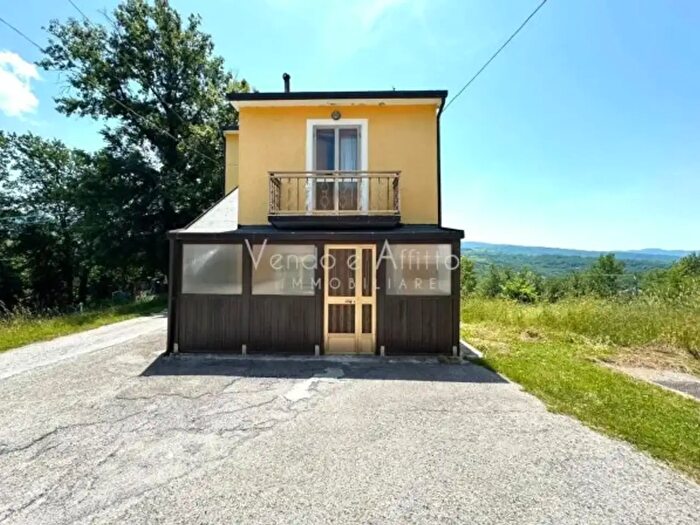 Casa con 6 locali in vendita in Pizzoferrato