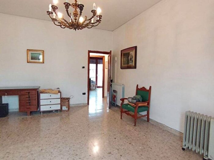 Appartamento trilocale in affitto in Via Vecchia San Gennaro, Pozzuoli Alta, Pozzuoli