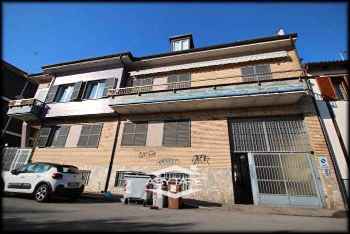 Appartamento trilocale in vendita in Via Luigi Lagrange, Moncalieri