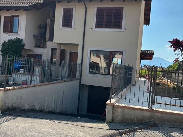 Casa con 5 locali in affitto in Via Tommaso Landolfi, Tribunale, Frosinone
