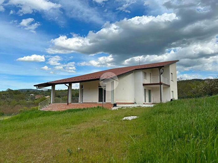 Casa con 9 locali in vendita in Contrada Padulo Marzano, Mirabello Sannitico