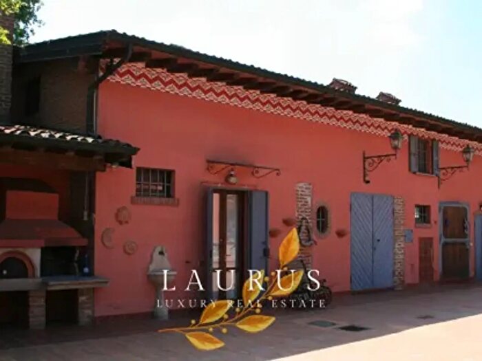 Casa con 6 locali in vendita in Via Ca' De Peroni, Pieve Porto Morone