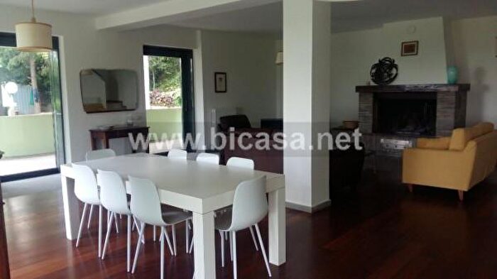 Casa con 6 locali in vendita in Strada di Santa Lucia, Pesaro