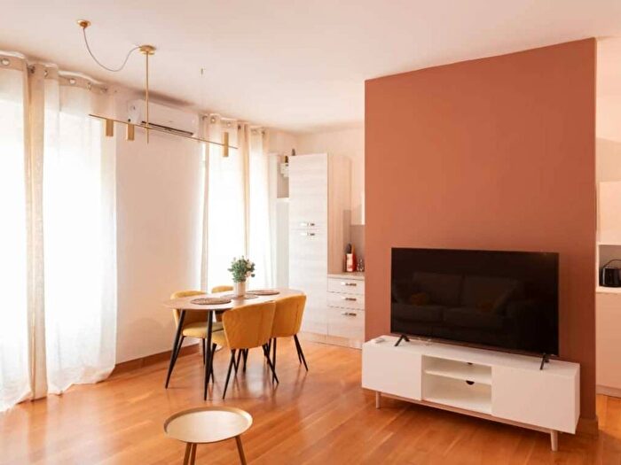 Appartamento trilocale in affitto in Via Licia, San Giovanni, Roma