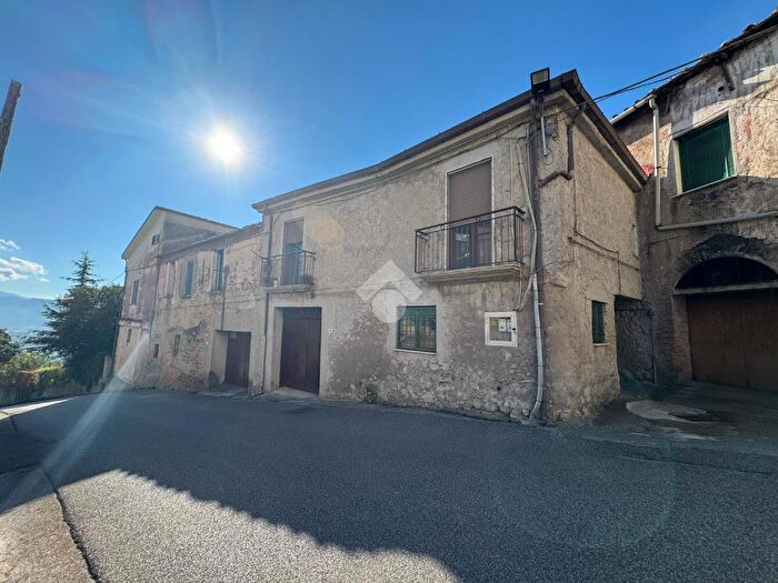 Casa quadrilocale in vendita in Via Pigne, San Cipriano Picentino