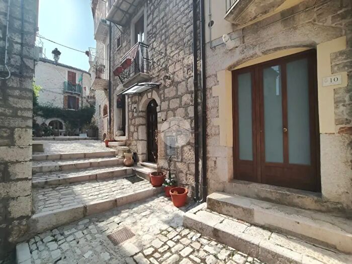 Casa trilocale in vendita in Via Teatro, Ferrazzano