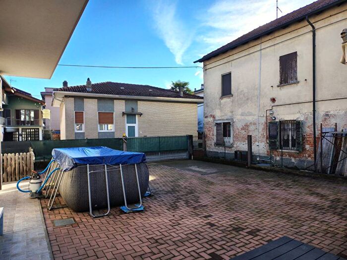 Casa quadrilocale in affitto in Via Piemonte, Centro, Bellinzago Novarese