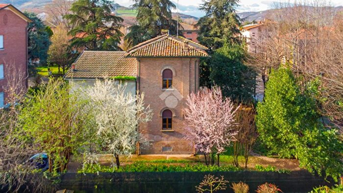 Casa con 5 locali in vendita in Via Matteotti, Scandiano
