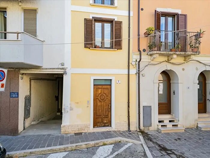 Appartamento trilocale in affitto in Via Roma, Ripa Teatina