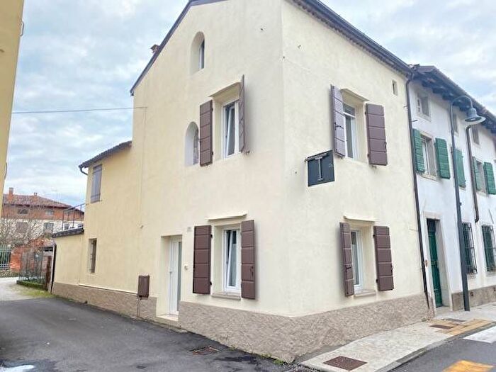 Casa trilocale in affitto in Via Maggio, Centro, Pradamano