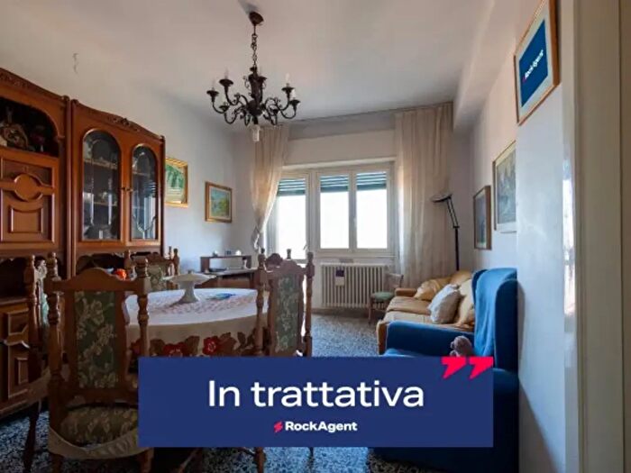 Appartamento trilocale in vendita in Via Menichini, Catanzaro