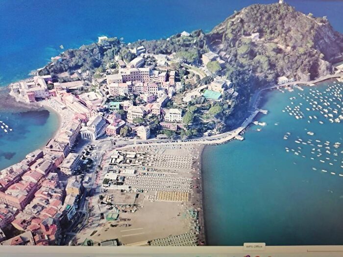 Appartamento trilocale in affitto in Via Penisola di Levante, Centro, Sestri Levante