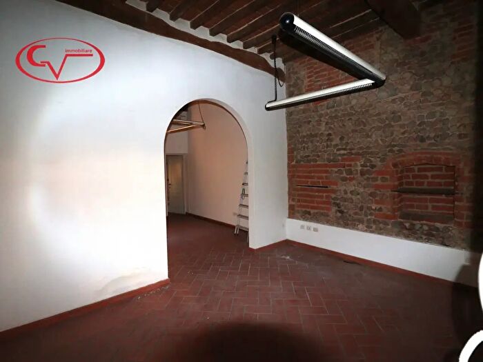 Appartamento monolocale in vendita in Via Roma, Montevarchi