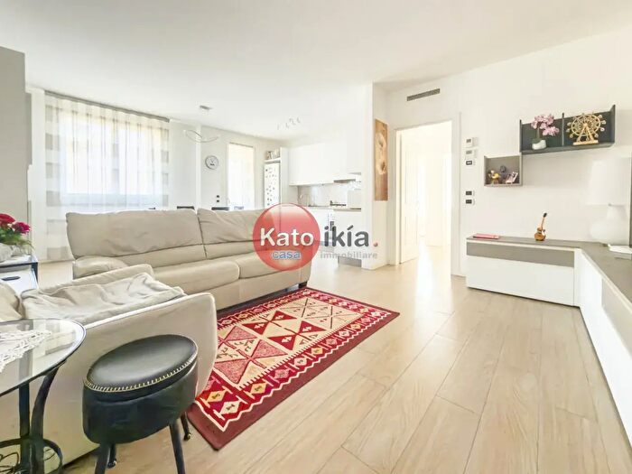 Appartamento trilocale in vendita in Via Cadorna, Creazzo