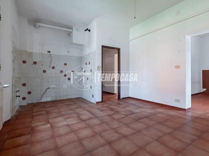 Appartamento trilocale in vendita in Via Gaspare Ungarelli, Bologna