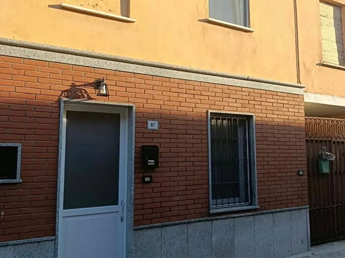 Casa trilocale in vendita in Via Roma, Villanova D'Ardenghi