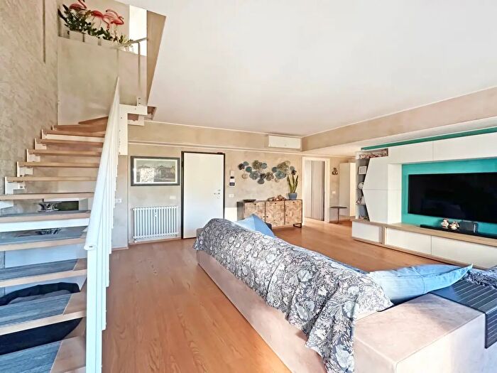 Appartamento quadrilocale in vendita in Via Morandi, Buccinasco