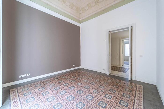 Appartamento trilocale in vendita in Via Vincenzo Giuffrida, Catania