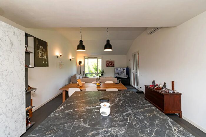 Casa con 7 locali in vendita in Villaggio Rododendro, La Valletta Brianza