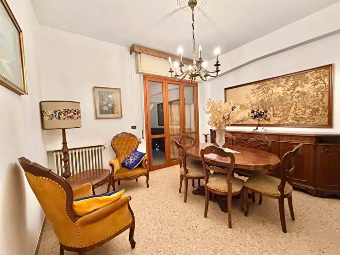 Appartamento quadrilocale in vendita in Pistoia