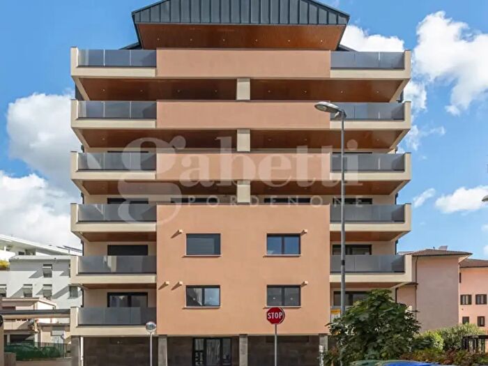 Appartamento quadrilocale in vendita in Via Beato Odorico, Pordenone