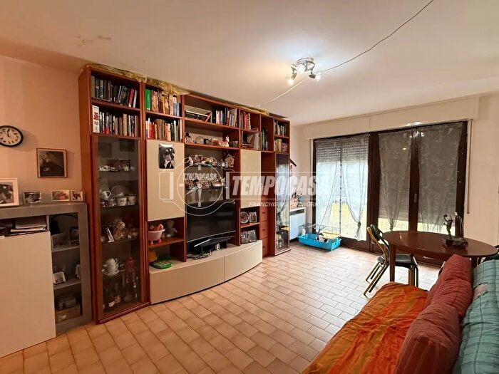 Appartamento trilocale in vendita in Via Campari Vincenza, Como