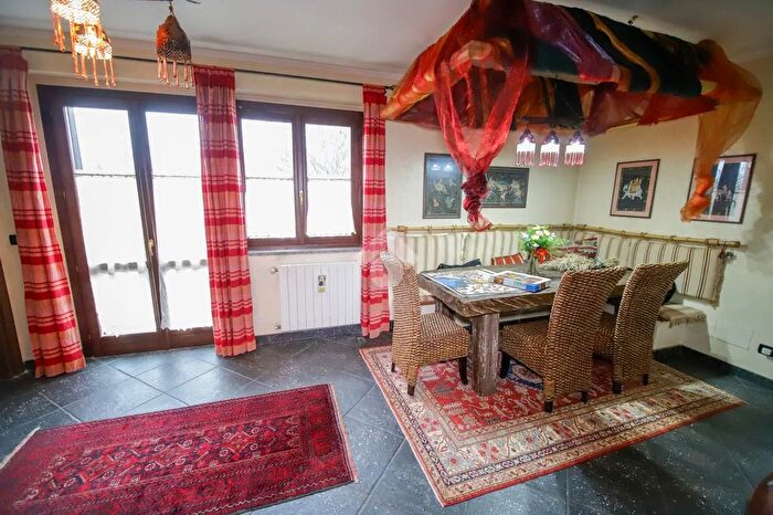 Casa con 5 locali in vendita in Via Rivarolo Bossole, Lombardore