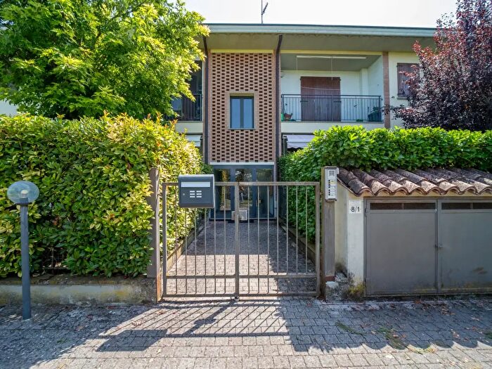 Appartamento bilocale in vendita in Strada Sant'Anna in Martorano, Parma