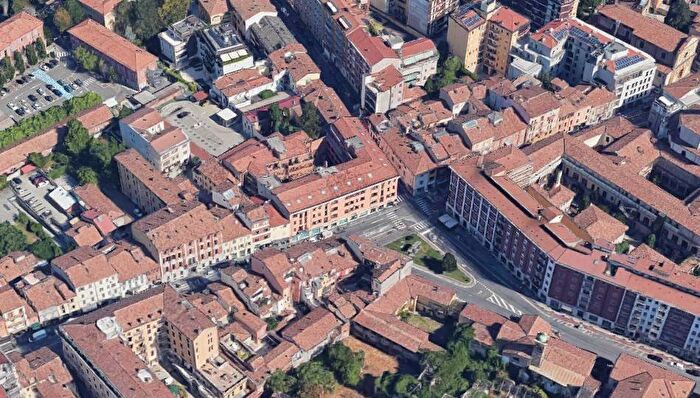 Casa con 6 locali in vendita in CORSO VITTORIO EMANUELE II, Centro Storico, Piacenza