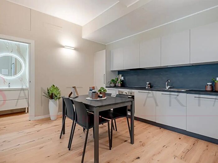 Appartamento bilocale in vendita in Via Francesco Primaticcio, Milano