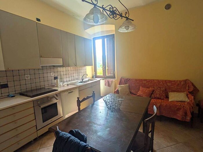 Casa quadrilocale in affitto in Via Roma, Centro, Sessano del Molise