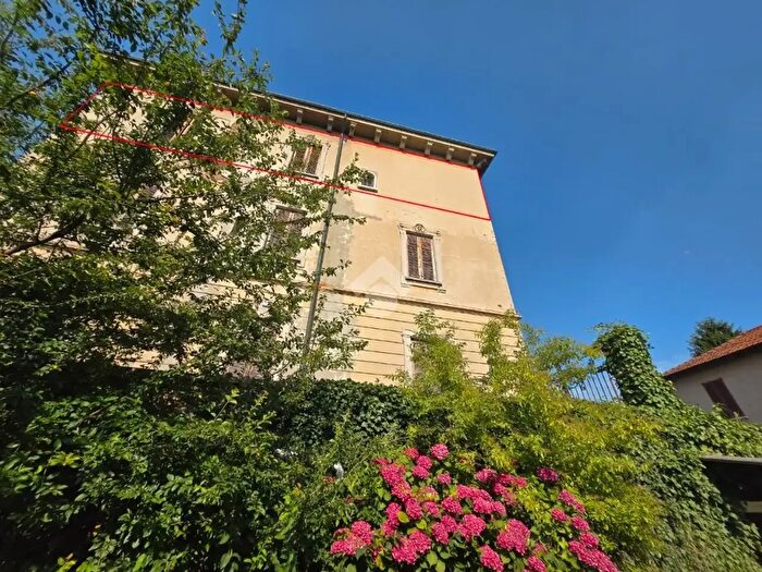 Appartamento quadrilocale in vendita in Via Zappa, Besana In Brianza
