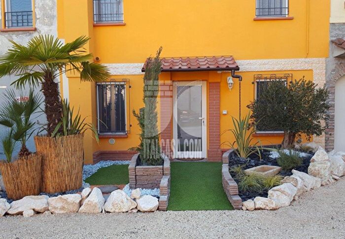 Casa trilocale in vendita in Via Vaschi, Borgo Virgilio