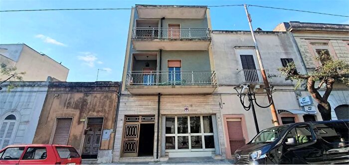 Casa con 6 locali in vendita in Via Tenente Ugo Granafei Mesagne, Mesagne