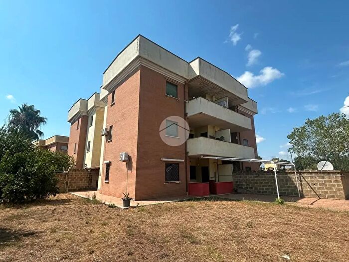 Appartamento trilocale in vendita in Via Lago Maggiore, Anzio
