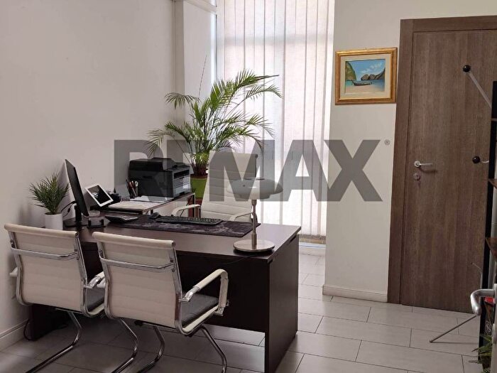 Appartamento con 5 locali in affitto in Via Vincenzo Giuffrida, Vulcania Sanzio, Catania