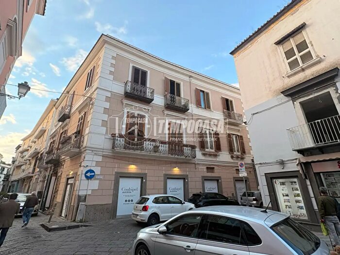 Appartamento trilocale in vendita in Via Guglielmo Sanfelice, Aversa
