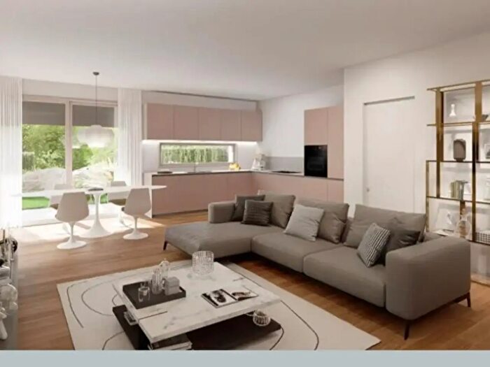 Casa con 5 locali in vendita in Cadorago